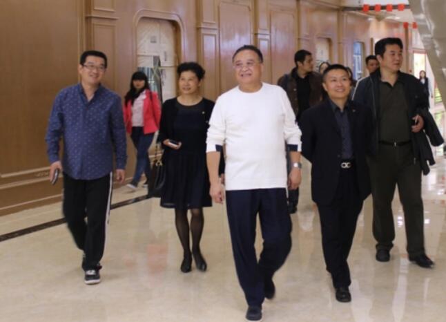 1.jpg betway必威收购博美装饰城:从招商物业租赁到智能环保的生活方式的倡导者